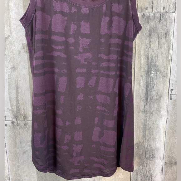 Lululemon Go Om Tank in Ghost Weave Burnout Black Cherry Size 6. - Picture 5 of 14